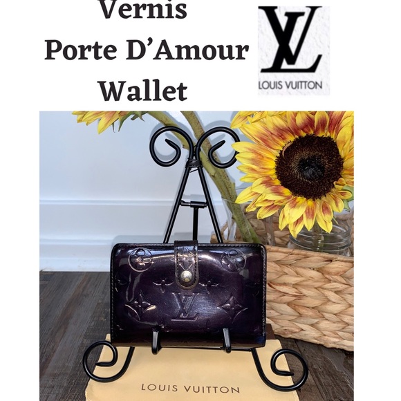 Louis Vuitton Vernis Porte Monnaie Viennois Wallet - Picture 16 of 16